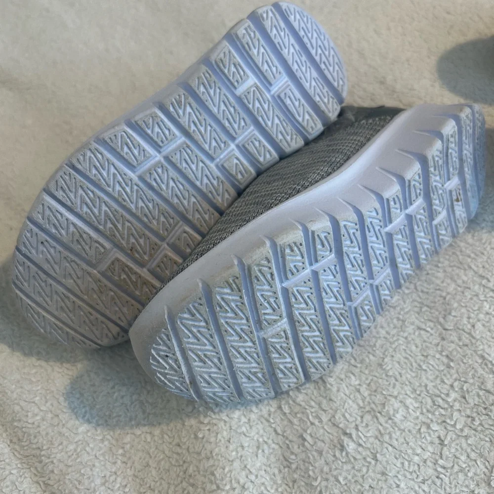 Girls Shoe Bundle Size 9 – RBX Sneakers + Cat & Jack Sandals